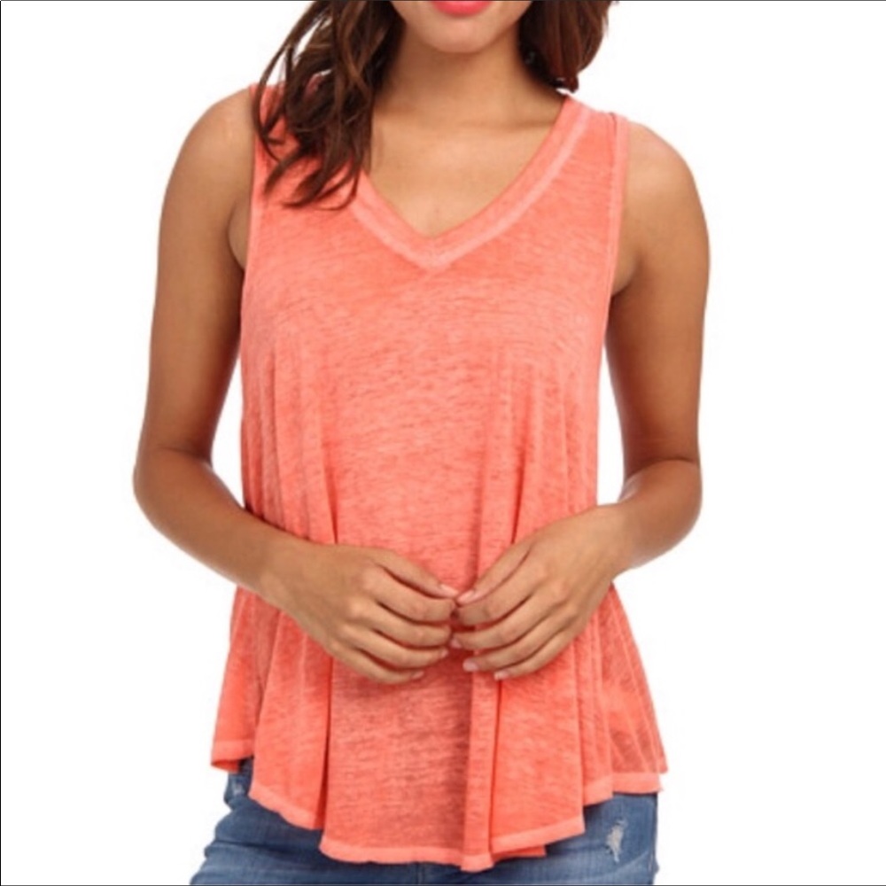 FREE PEOPLE Breezy Burnout V-neck Tank in Pink